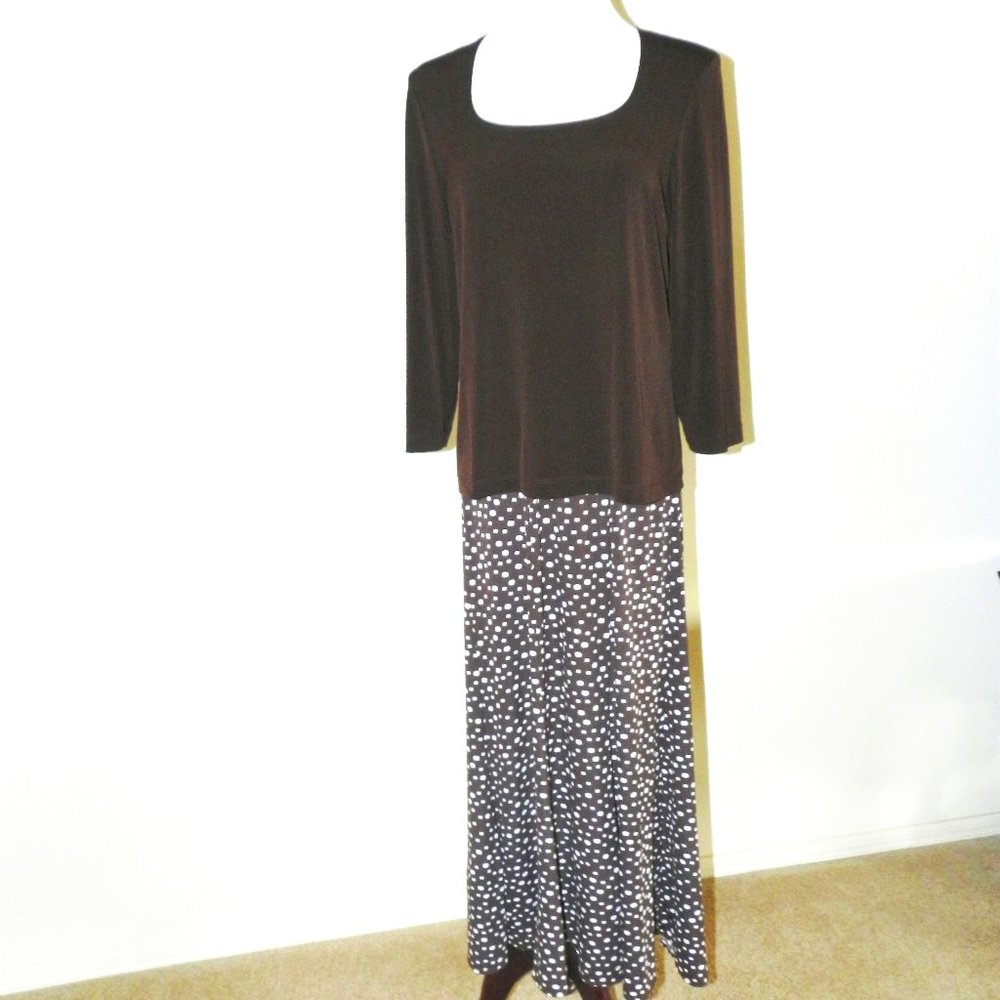 Dialogue Set Skirt and Top NWOT